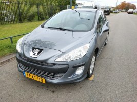 Peugeot 308 benzine 17-XT-HB (2)